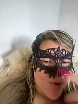 Snapshot of Casadadelicia26 chatting on February 10, 2026, 6:51 pm Casadadelicia26 online show from February 10, 2026, 6:51 pm