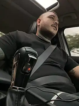 Snapshot of El_Titan1998 chatting on March 11, 2025, 9:48 pm El Titan1998 online show from March 11, 2025, 9:48 pm