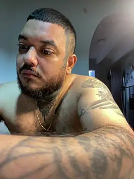 Snapshot of El_Titan1998 chatting on April 3, 2026, 12:55 pm El Titan1998 online show from April 3, 2026, 12:55 pm