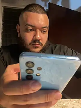 El Titan1998 online show from February 10, 2026, 11:48 pm