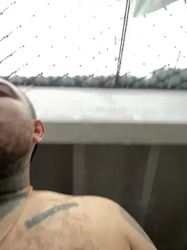 Snapshot of El_Titan1998 chatting on March 12, 2025, 11:54 am El Titan1998 online show from March 12, 2025, 11:54 am