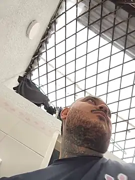 Snapshot of El_Titan1998 chatting on March 8, 2025, 2:51 pm El Titan1998 online show from March 8, 2025, 2:51 pm