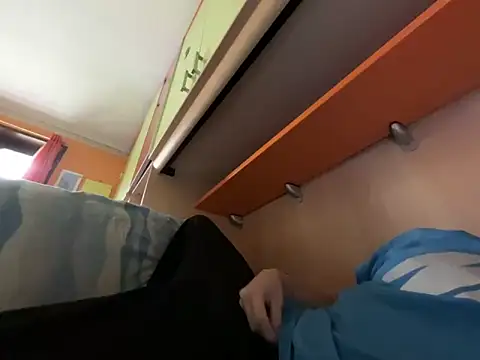 Snapshot of Dvddd chatting on November 7, 2025, 10:20 am Dvddd online show from November 7, 2025, 10:20 am