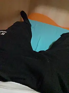 Snapshot of Dvddd chatting on February 22, 2026, 5:36 pm Dvddd online show from February 22, 2026, 5:36 pm