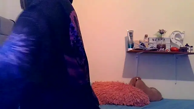 Snapshot of BlueStoneX chatting on February 11, 2026, 7:08 am BlueStoneX online show from February 11, 2026, 7:08 am