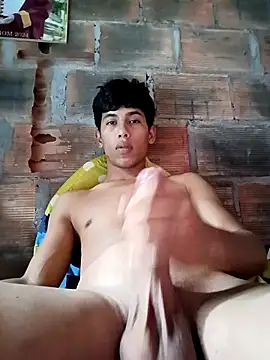 Snapshot of Andres123cv chatting on November 18, 2025, 6:44 pm Andres123cv online show from November 18, 2025, 6:44 pm