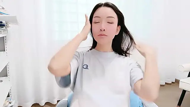 Snapshot of Lucky-kaka999 chatting on October 31, 2025, 1:46 am Lucky-kaka999 online show from October 31, 2025, 1:46 am