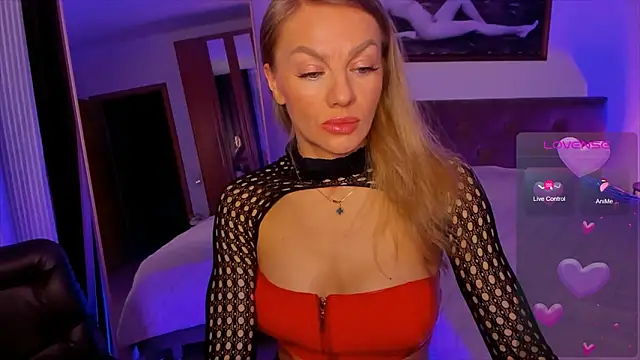 Oliva Candy online show from March 27, 2026, 6:42 pm