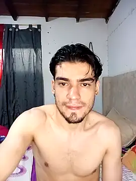 Snapshot of BlakeandRouse chatting on January 18, 2026, 10:35 pm BlakeandRouse online show from January 18, 2026, 10:35 pm