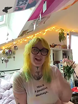 Snapshot of _dwhorekin_ chatting on November 2, 2025, 8:52 am dwhorekin online show from November 2, 2025, 8:52 am