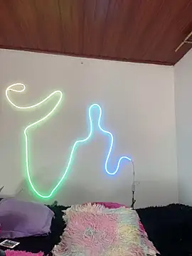 Snapshot of Valen_sr_ chatting on March 11, 2025, 4:30 am Valen sr online show from March 11, 2025, 4:30 am