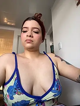 Snapshot of Sophia_cyrus11 chatting on September 27, 2025, 1:06 pm Sophia cyrus11 online show from September 27, 2025, 1:06 pm