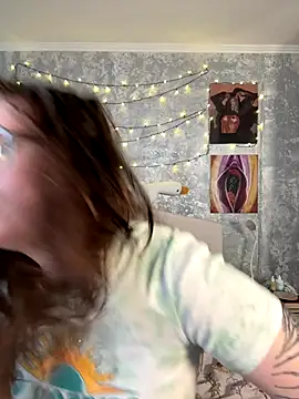 Snapshot of Sabrina_shells chatting on November 6, 2025, 10:30 am Sabrina shells online show from November 6, 2025, 10:30 am