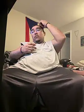 Snapshot of cloudy_couple444 chatting on March 11, 2025, 2:32 am cloudy couple444 online show from March 11, 2025, 2:32 am