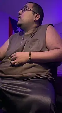 Snapshot of cloudy_couple444 chatting on March 9, 2025, 7:56 am cloudy couple444 online show from March 9, 2025, 7:56 am