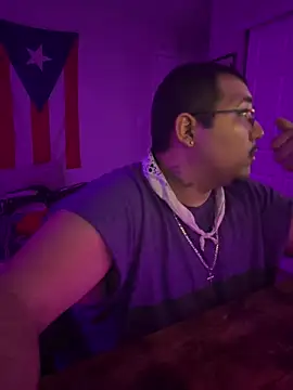 Snapshot of cloudy_couple444 chatting on February 19, 2025, 6:11 am cloudy couple444 online show from February 19, 2025, 6:11 am