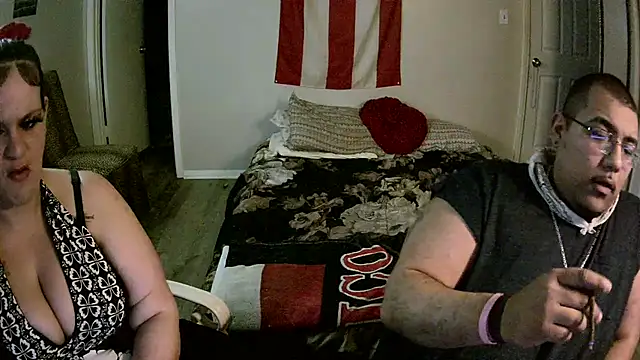 Snapshot of cloudy_couple444 chatting on February 27, 2025, 5:40 am cloudy couple444 online show from February 27, 2025, 5:40 am