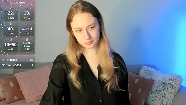 Snapshot of Haley_Vixen chatting on May 19, 2026, 8:10 am Haley Vixen online show from May 19, 2026, 8:10 am
