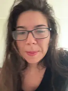 Snapshot of StarSex22 chatting on September 14, 2025, 4:18 pm StarSex22 online show from September 14, 2025, 4:18 pm