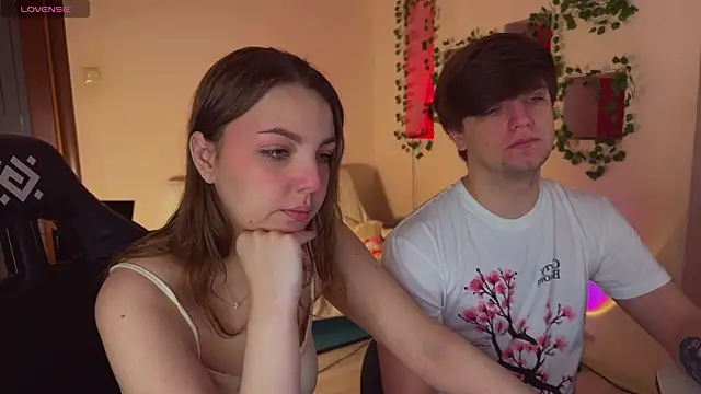 RobertAndLinela online show from February 19, 2026, 9:39 am