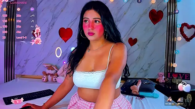 Snapshot of Lana_Parker_01 chatting on May 28, 2026, 1:24 am Lana Parker 01 online show from May 28, 2026, 1:24 am
