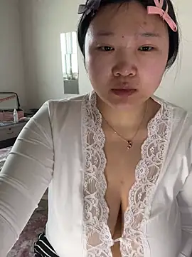 Snapshot of Happyou2 chatting on March 14, 2025, 1:05 am Happyou2 online show from March 14, 2025, 1:05 am