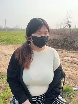 Snapshot of Happyou2 chatting on March 9, 2025, 7:12 am Happyou2 online show from March 9, 2025, 7:12 am