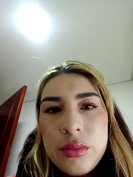 VictoriaMolina online show from September 15, 2025, 1:00 pm