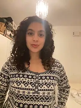 Snapshot of fayfay2002 chatting on December 22, 2024, 11:09 pm fayfay2002 online show from December 22, 2024, 11:09 pm