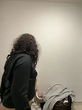 Snapshot of fayfay2002 chatting on February 5, 2025, 6:04 pm fayfay2002 online show from February 5, 2025, 6:04 pm