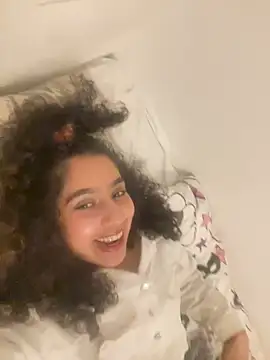 Snapshot of fayfay2002 chatting on January 13, 2025, 5:44 pm fayfay2002 online show from January 13, 2025, 5:44 pm