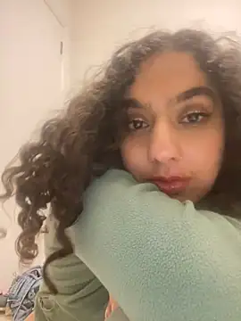 Snapshot of fayfay2002 chatting on January 3, 2025, 8:11 pm fayfay2002 online show from January 3, 2025, 8:11 pm