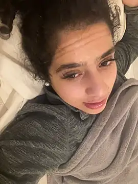 Snapshot of fayfay2002 chatting on January 9, 2025, 11:02 pm fayfay2002 online show from January 9, 2025, 11:02 pm