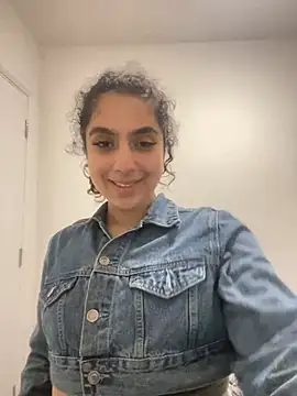 Snapshot of fayfay2002 chatting on February 2, 2025, 8:19 pm fayfay2002 online show from February 2, 2025, 8:19 pm