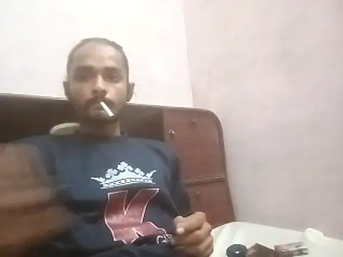 Snapshot of IamRentedBoybfriend chatting on October 28, 2025, 1:39 am IamRentedBoybfriend online show from October 28, 2025, 1:39 am