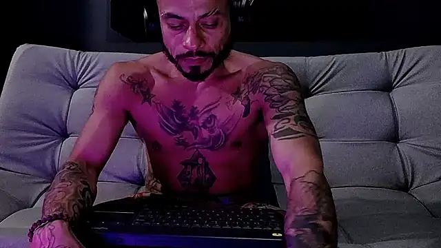 callme douglas online show from September 16, 2025, 12:00 am