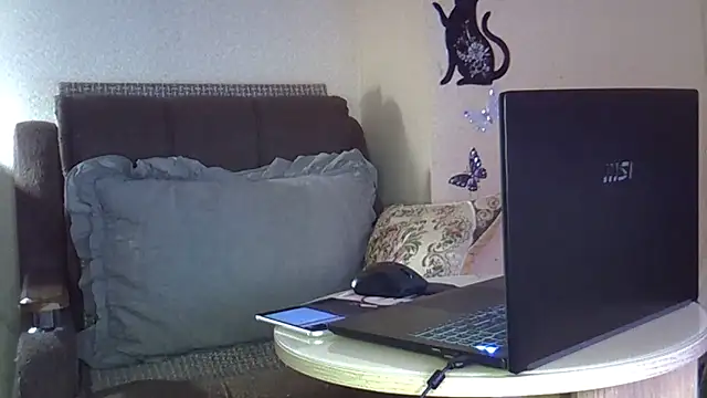 Snapshot of EllaJohnsonX chatting on February 21, 2026, 6:04 am EllaJohnsonX online show from February 21, 2026, 6:04 am