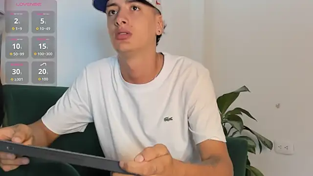 two milkyway online show from November 12, 2025, 12:42 pm