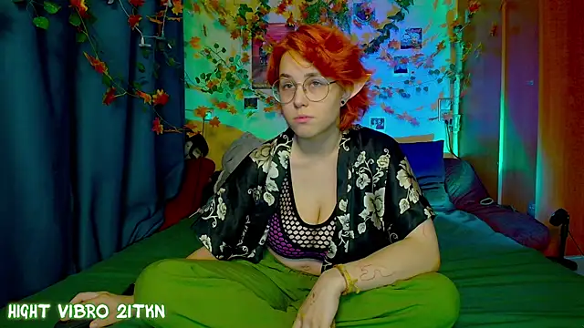 Snapshot of TrickyKitsune chatting on November 17, 2025, 1:48 pm TrickyKitsune online show from November 17, 2025, 1:48 pm