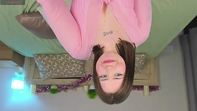 Snapshot of EricaElliott chatting on March 17, 2026, 8:28 am EricaElliott online show from March 17, 2026, 8:28 am