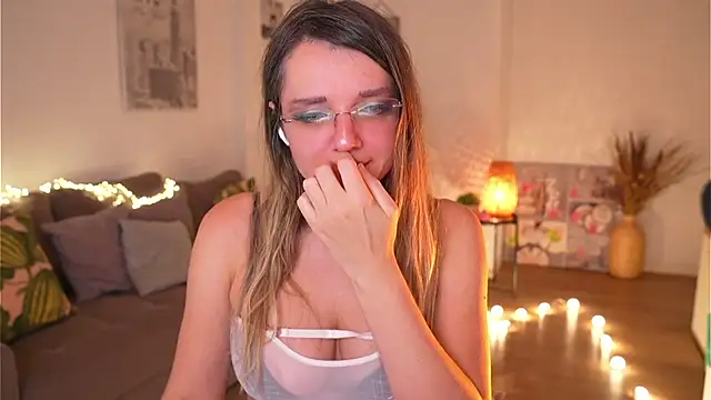 Snapshot of Magnetic_Amy chatting on March 4, 2026, 1:19 pm Magnetic Amy online show from March 4, 2026, 1:19 pm