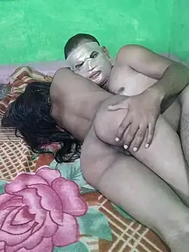 Snapshot of Coupleshow47 chatting on May 6, 2026, 10:47 pm Coupleshow47 online show from May 6, 2026, 10:47 pm