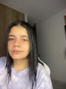 Snapshot of pretty_angela1 chatting on December 16, 2025, 1:54 am pretty angela1 online show from December 16, 2025, 1:54 am