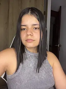 Snapshot of pretty_angela1 chatting on November 30, 2025, 4:57 am pretty angela1 online show from November 30, 2025, 4:57 am