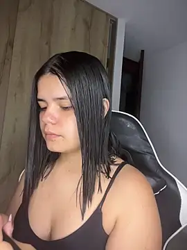 Snapshot of pretty_angela1 chatting on November 30, 2025, 11:49 pm pretty angela1 online show from November 30, 2025, 11:49 pm