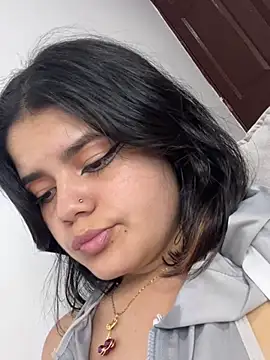 Snapshot of pretty_angela1 chatting on March 13, 2025, 3:11 am pretty angela1 online show from March 13, 2025, 3:11 am