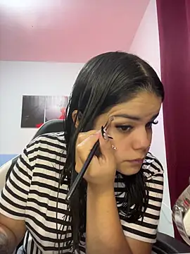 Snapshot of pretty_angela1 chatting on November 16, 2025, 10:57 pm pretty angela1 online show from November 16, 2025, 10:57 pm