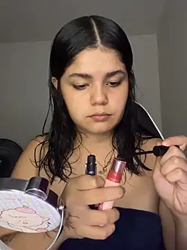 Snapshot of pretty_angela1 chatting on September 8, 2025, 10:53 pm pretty angela1 online show from September 8, 2025, 10:53 pm