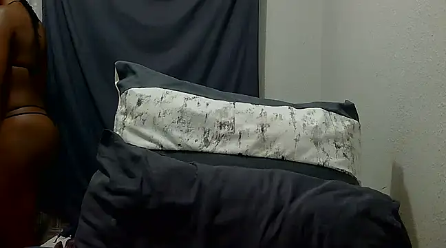 xxSexyTalia28 online show from March 2, 2025, 7:19 pm