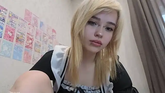 emodreamgirl online show from March 28, 2026, 10:49 am